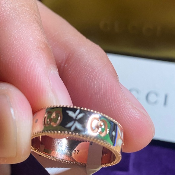 GUCCI ICON BLOOMS 18K PINK/ROSE GOLD WHITE ENAMEL RING - Picture 5 of 8